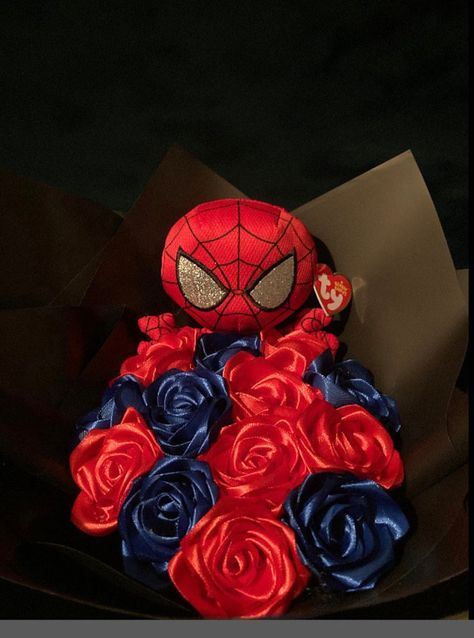 Spiderman Eternal Bouquet - Etsy Spiderman Flower Bouquet, Spiderman Bouquet, Man Flowers, Paper Flower Bouquet Diy, Spiderman Cookies, Ribbon Rose Bouquets, Man Bouquet, Spiderman Gifts, Flower Boquet