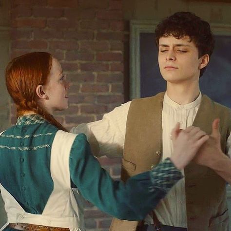 2,789 Likes, 11 Comments - @𝚊𝚗𝚗𝚎_𝚌𝚞𝚝𝚑𝚋𝚎𝚛𝚝𝚝 (@anne_cuthbertt) on Instagram: “Anne and Gilbert dancing together 🥺💚 • • • • • • • • #renoveannewithane  #renewannewithane…” Anne Gilbert, Anne Blythe, Anne And Gilbert, Anne Movie, Dancing Together, Always Has Been, Amybeth Mcnulty, Gilbert And Anne, Anne White