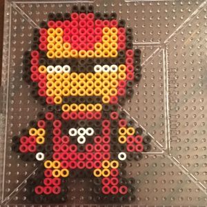 Iron-Man Mini Perler beads Mini Perler Beads, Perler Bead Designs, Easy Perler Bead Patterns, Pearl Beads Pattern, Easy Perler Beads Ideas, Hama Beads Design, Perler Bead Templates, Perler Crafts, Hama Beads Patterns