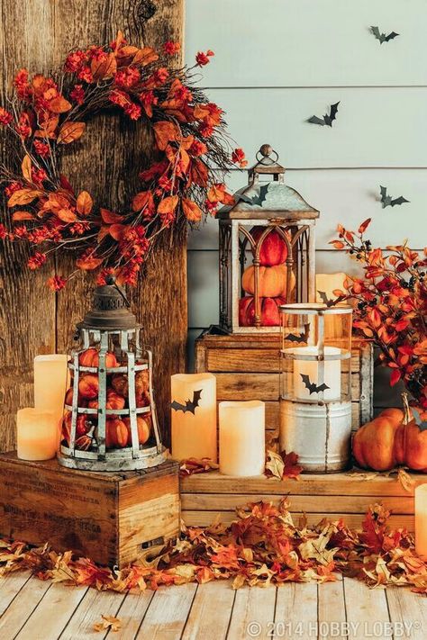 Fall Door Decorations For Home, Outside Fall Decorations, Outside Fall Decor, Halloween Decor Diy, Casa Halloween, Fall Front Porch Decor, Fall Door Decorations, Thanksgiving Diy, Fall Thanksgiving Decor