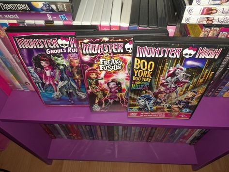 Dvd Nostalgia, Monster High Nostalgia, Monster High Movies, High Movies, Y2k Childhood, Late 2000s Nostalgia, Fall Nostalgia, Nostalgia Pictures, Nostalgic 2000s