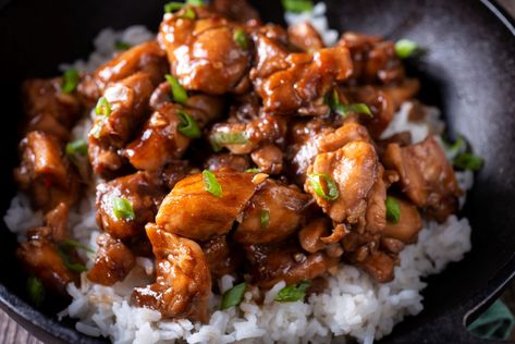 Bourbon Chicken Recipe, Quick Family Meals, Chicken Receipes, Bourbon Chicken, Stir Fry Dishes, Easy Skillet, China Food, Skillet Dinners, 12 Tomatoes