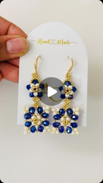 33 likes, 2 comments - accesories_creaciones el August 23, 2024: "DIY Aprende hacer estos bellos Aretes, El video completo está disponible también en mi canal de YouTube. Si te interesa comenta la palabra TUTORIAL Para enviarte el enlace directo 🔗 . . . Lista de materiales en Youtube. 🤗🫶🏻 . . . . . . . . . . . . . . . . . . . #accesories_creaciones #teamACtutoriales #aretes #bisuteria #emprendimiento #smallbusiness #smallbusinessowner #joyeria #joyaspersonalizadas #alambrismo #bisuteria Beaded Jewelry Bracelets, Instagram Diy, Handmade Beaded Jewelry, Beaded Jewelry, Jewelry Bracelets, On Instagram, Art, Beaded Jewellery, Jewellery Bracelets