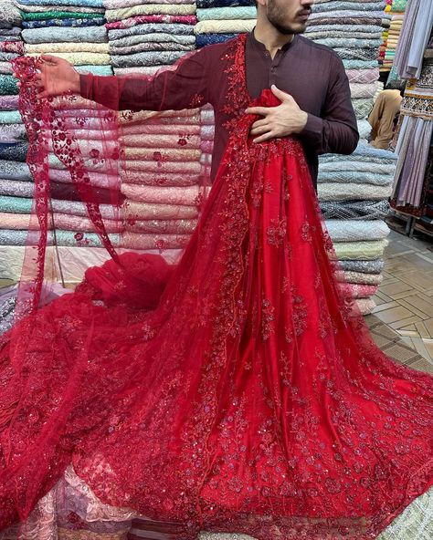 New Collection on Red colour for Barat Dresses very beautiful article for Lehenga Choli Boook your order now! For ordering and more information kindly contact us at Akber WhatsApp +923452528290 Or SAEED WhatsApp +923137520900 #saeedclothhouse #saeedboutique #bridal #partywear #netfabrics #baratdress #dulhan #red #valimadress #cutdanawork #ordernow #worldwideshipping #barat #valima #dulhan #indianlehenga #saree #lehengalove #lehengafashion #pakistanifashion #pakistaniwedding #nikkah #mi... Barat Dresses, T Dress, Outfits Woman, Indian Lehenga, Designer Outfits, Red Colour, Anarkali Suits, Pakistani Wedding, Pakistani Fashion