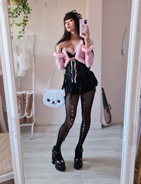 Pink Alternative Fashion, Pastel Goth Fashion, Goth Outfits, Alternative Outfits, Pink Outfits, Edgy Outfits, Lolita Fashion, Kawaii Fashion, Grunge Outfits