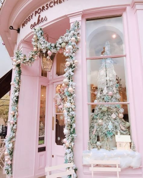 I'll Take My Christmas in PINK! — House of Valentina Shabby Chic Weihnachten, Peggy Porschen Cakes, Chic Christmas Decor, Dreaming Of A Pink Christmas, Girly Christmas, A Pink Christmas, Christmas Aesthetic Wallpaper, Pink Xmas, Pastel Christmas