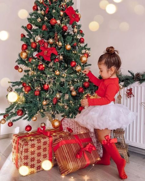 Toddler Christmas Pictures, Toddler Girl Christmas Outfits, Petti Skirt, Christmas Pictures Outfits, Girl Valentines, Toddler Christmas Outfit, First Birthday Tutu, Toddler Photoshoot, Baby Cake Smash