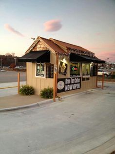 New Double Drive-Thru Espresso trailer for sale SE USA - Page 2 Container Coffee Shop, Drive Thru Coffee, Coffee House Design, Mobile Coffee Shop, Coffee Trailer, Coffee Shop Business, Small Coffee Shop, Portable Buildings, Coffee Truck