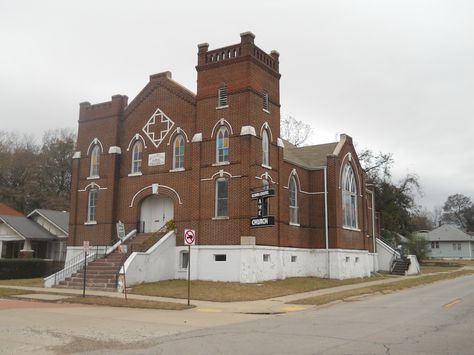 Quinn Chapel. 723 North 8th Street, Fort Smith, AR Fort Smith Arkansas, Fort Smith, River Valley, Gothic Architecture, September 2024, Arkansas, Beautiful Things, Mount Rushmore, Fort