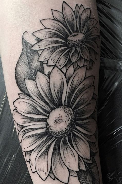 Daisy Leg Tattoos For Women, Black And White Daisy Tattoo, Aster Flower Tattoo Black And White, Dark Daisy Tattoo, Aster Tattoo September, Black And Gray Daisy Tattoo, September Birth Flower Tattoo, Black And Grey Floral Tattoo Shoulder, Aster Flower Tattoo