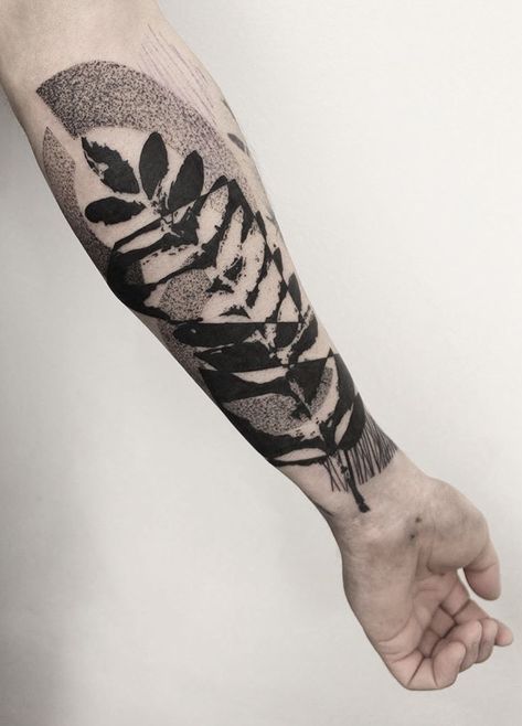 Marek Ripa leaves Tattoo Negative Leaves Tattoo, Abstract Leaf Tattoo, Negative Tattoo Design, Black Leaves Tattoo, Negative Tattoo, Negative Space Tattoo, Sketchy Tattoo, Black Tattoo Cover Up, Abstract Tattoo Designs