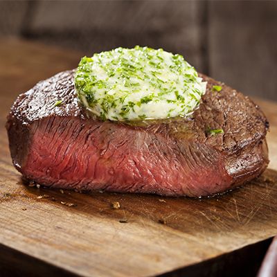 Steaks with Basil Butter Steak Instant Pot Recipes, Broil Recipes, Butter Beef, Compound Butters, New York Strip Steak, Grilled Steaks, Strip Steak Recipe, Skirt Steak Recipes, New York Strip