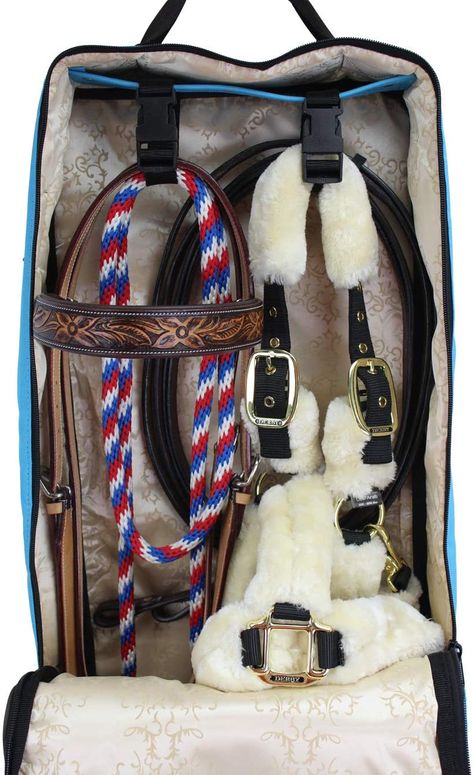 Bridle Bags Horses, Tack Storage, Halter Horse, Horse Business, Homemade Bags, Horse Halter, Bridle Bag, Western Tack, Horse Bridle