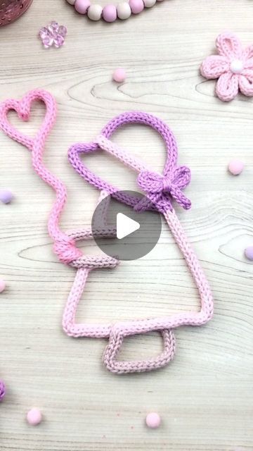 HOME IDEALIST on Instagram: "* Interested in learning how to make knitted wire decorations? * Check out my complete course for beginners and advanced learners! * Learn how to bend wire to create names and shapes, get over 140 wire templates, videos tutorials tips and much more.  * Comment " Learn" and I'll send you the link! ✨ . . . #knittedwiretemplates #knittedwirecourse #tricotin" Wire Decorations, Knitting Mill, Create Name, Wire Name, Wire Knitting, Knitted Wire, Crafty Gifts, Wire Crafts, Baby Gif