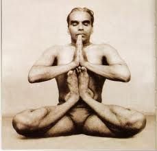 YOGA | My Eden Project Bks Iyengar Yoga, Iyengar Yoga Poses, Yoga Thoughts, Yoga Sutra, Photo Yoga, Bks Iyengar, Vintage Yoga, Yoga Pics, Yoga Spirituality