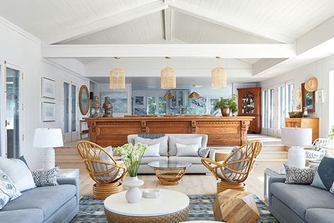 House & Home - Sarah Richardson's Georgian Bay Cottage Is The Watery Palette Tiny House On Wheels Design, Sarah Richardson Kitchen, Sarah Richardson Home, Salons Cottage, Cozy Coastal Cottage, Cozy Cottage Living Room, Palette House, Bay Cottage, Sarah Richardson Design