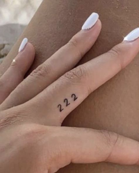 #222 #tattoo #tattooideas #trendy #cute #aesthetic Simple Finger Tattoo, Stick Tattoo, Stick Poke Tattoo, Small Finger Tattoos, Finger Tats, Petite Tattoos, Poke Tattoo, Discreet Tattoos, Dainty Tattoos