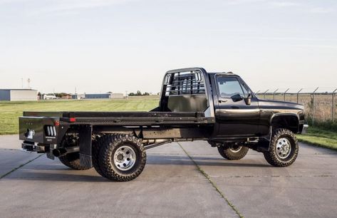 Chevy Dually Flatbed, Ranch Truck, S10 Truck, Cummins Trucks, Custom Truck Beds, Beetle Bailey, Flatbed Truck, Work Trucks, Truck Flatbeds