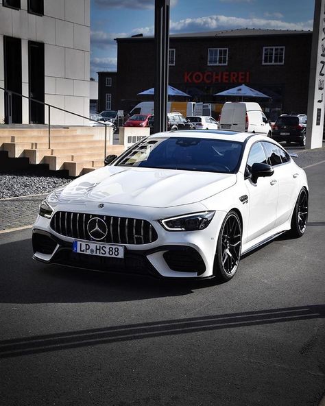 AMG Mercedes Allroad Audi, 4 Door Sports Cars, Sports Cars Mustang, Mercedes Benz Suv, Mercedes Auto, Luxury Cars Mercedes, Bmw E9, Luxe Auto's, Mercedes Benz Maybach