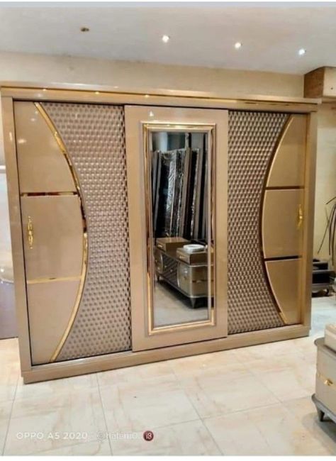 Latest Cupboard Designs, Modern Cupboard Design, Wardrobe Door Designs, Luxury Closets Design, Bedroom Cupboard Designs, Wardrobe Interior Design, Room Door Design, Wardrobe Design Bedroom, Bedroom Decor Design