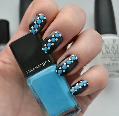 Doting Nail Art Designs Simple, Dotticure Nail Art, Nails With Dots Simple, Blue Dotted Nails, Nails Art Blue, Blue Nails White Dots, Navy Polka Dot Nails, Nail Dots, Blue And Black Nails