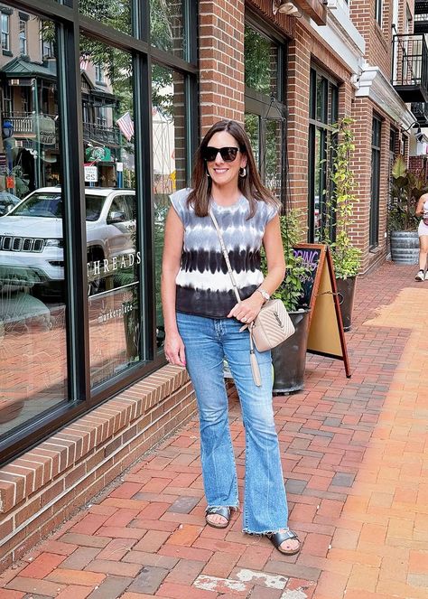 My Favorite Style Hack for Making Simple Outfits Look Chic | Jo-Lynne Shane Jolynne Shane 2022, Transitional Outfits, Jolynne Shane, Dog Days Of Summer, Transition Outfits, Fall Fashion Trends, Look Chic, What I Wore, Dog Days