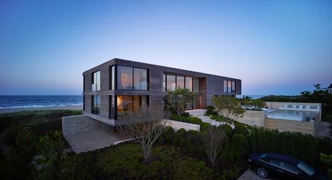 Gallery of Field House / Stelle Lomont Rouhani Architects - 4 New York Projects, Coastal Color Palette, Field House, Tropical Backyard, Hgtv Dream Home, Ruled Paper, Colonial House, Coastal Homes, Long Island