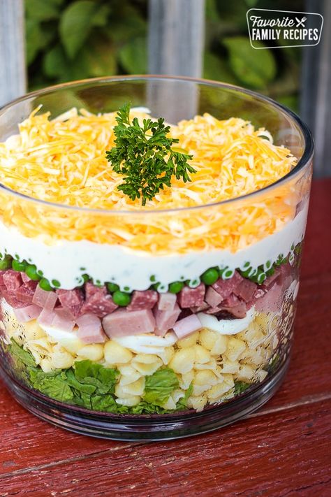 This Layered Cold Pasta Salad is a colorful side dish for BBQ's and potlucks. With layers of ham, eggs, salami, veggies, and cheese, it is hearty and delicious! Macaroni Salads, Layered Pasta, Homemade Dressings, Leftover Ham Recipes, Layered Salad, Cold Pasta Salad, Side Dishes For Bbq, Cold Pasta, Leftover Ham