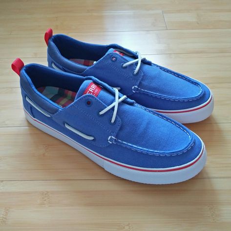 - Deck Sneakers / Boat Shoes - Sperry Top Sider - Canvas Upper - Moc Toe - Handsewn Moccasin Construction - Rawhide Laces W/ 360 Degree Lacing System - Sperry Razor Cut Wave-Siping Non-Marking Rubber Sole For Wet/Dry Traction Size: 9.5 Color: Royal Blue, White, Red Material: Canvas Upper, Rubber Sole Sperry Men's Shoes, Black Boat Shoes, Sperry Top Sider Men, Canvas Boat Shoes, Sperry Men, Sperry Boat Shoes, Leather Boat Shoes, Deck Shoes, Sperry Shoes