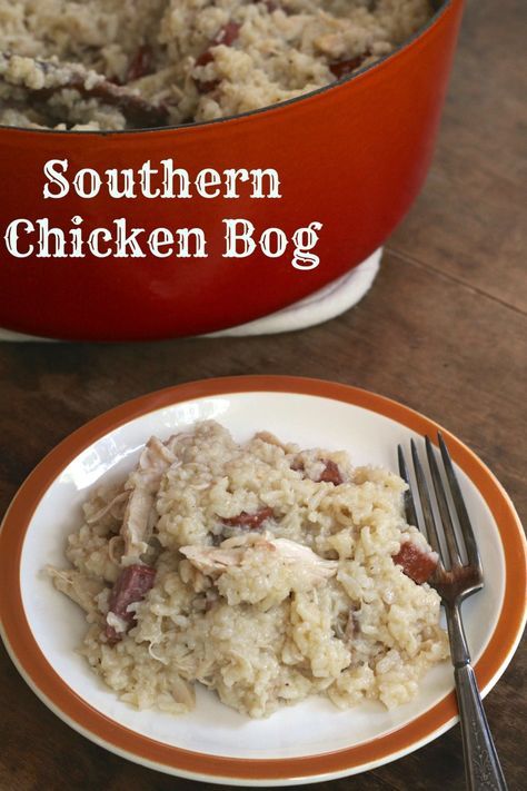 A Southern classic! Easy Chicken Bog will become a year round favorite! {Brittany's Pantry} Chicken Bog, Crispy Oven Fried Chicken, Southern Chicken, Oven Fried Chicken, Southern Dishes, Pan Seared Salmon, Pimento Cheese, Southern Food, Southern Cooking