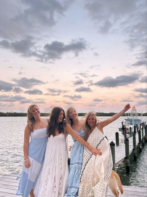 Beach Photoshoot Friends Group Photos, Girls Beach Trip Aesthetic, White Dress Beach Photoshoot Friends, Friend Group Pictures Beach, Best Friend Photoshoot Beach Dress, Florida Girls Trip Aesthetic, Girls Trip Photoshoots Beach, Captiva Island Florida, Girls Beach Trip