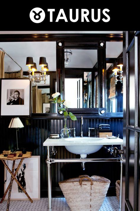 Black Beadboard, Mark Sikes, Masculine Bathroom, Traditional Chic, Dark Bathrooms, Black Rooms, Powder Rooms, New Traditional, Decoration Inspiration