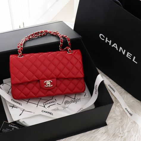 Red dream ❤ Chanel 19B Red caviar classic flap in medium size with light gold hw . . Please, don't ask for price, I am not a seller 🙏 . .… Chanel Handbags Red, Red Chanel, Best Designer Bags, Latest Bags, Luxury Purses, Chanel Vintage, Crocodiles, Purses Designer, Gucci Handbags