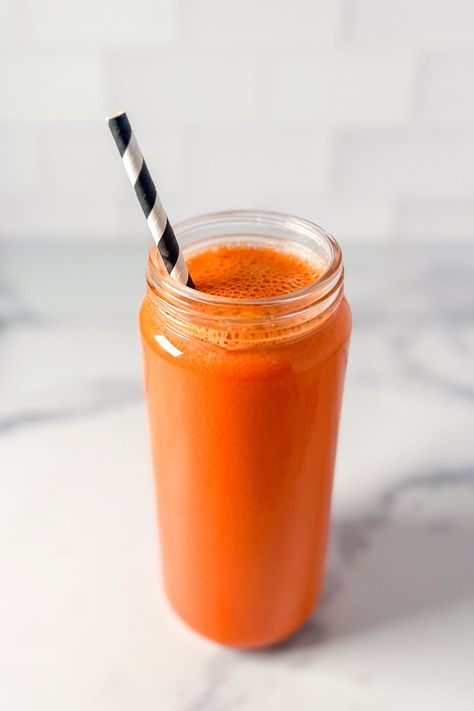 Carrot and Ginger Juice - Daniel's Plate Daniel Diet Food List, Daniel Fast Food, Daniel Fast Food List, Fast Food List, Carrot Ginger Juice, The Daniel Fast, Daniel Fast Recipes, Veggie Juice, Sample Meal Plan