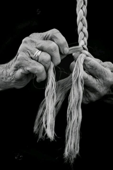 Working Hands, Hand Photography, Hand Reference, Old Woman, Aging Gracefully, White Photography, Black And White Photography, Two Hands, Photography Inspiration