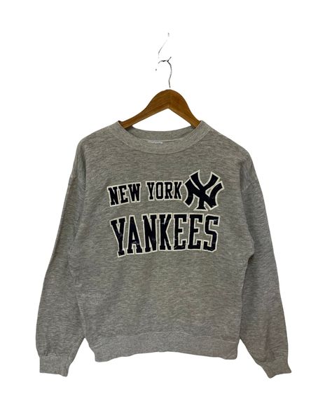 Yankees Baseball, Club Sweatshirts, Sports Shirt, Usa Print, Embroidery Sweatshirt, Vintage New York, Ny Yankees, Logo Sweatshirt, Baseball Team