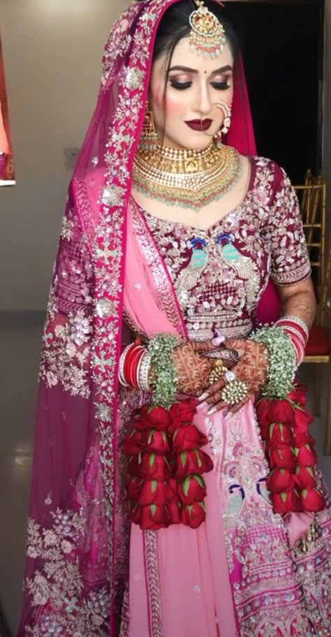 Floral Kalire, Digital Marketing Courses, Latest Bridal Lehenga, Indian Outfits Lehenga, Wedding Lehenga Designs, Indian Bride Outfits, Bridal Lehenga Collection, Latest Bridal Dresses, Designer Bridal Lehenga