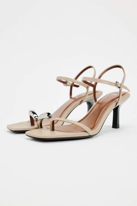 HEELED TOE POST SANDALS - Taupe Gray | ZARA United States Affordable Shoes, Kids Perfume, Summer Capsule Wardrobe, Selling Clothes, Gorgeous Shoes, Comfortable Sandals, Toe Sandals, Buy Shoes, Heeled Sandals