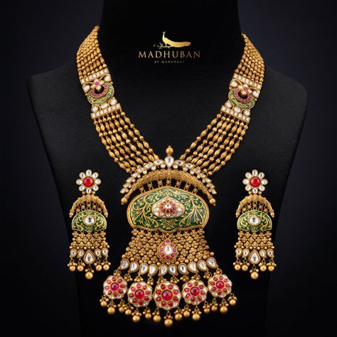 Tanishq Jewellery Gold Necklaces Antique, Tanishq Jewellery Gold Necklaces, Bridal Gold Jewellery Set, Rajwada Jewellery, Moti Necklace, Tanishq Jewellery, Manubhai Jewellers, Rakhi Making, Bridal Jewellery Earrings