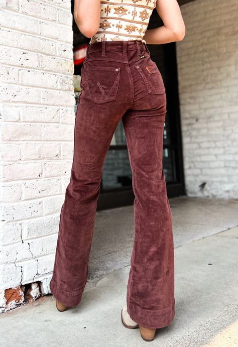 Wrangler Corduroy Pants, Womens Retro Outfits, Brown Courdory Pants Outfit 2023, Woman’s Western Fashion, Purple Flare Pants Outfit, Dream Thrift Finds, Bootcut Corduroy Pants Outfit, Brown Courdory Jeans Outfits, Thrifted Western Outfits