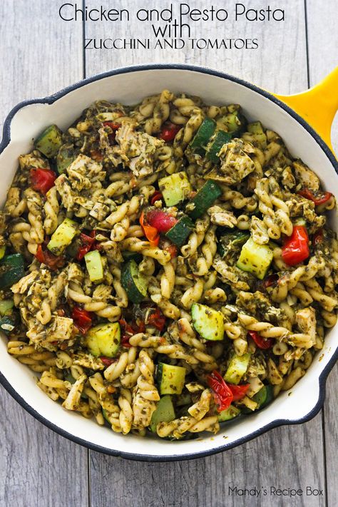 Pesto Pasta With Zucchini, Pasta With Zucchini And Tomatoes, Barilla Pesto, Chicken And Pesto, Barilla Recipes, Bacon Pasta Salad, Zucchini And Tomatoes, Pasta With Zucchini, Work Potluck