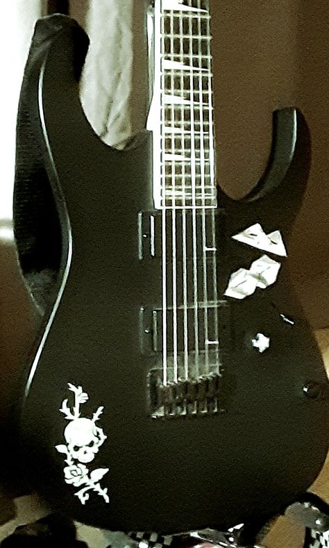 My guitar named Harley. #guitar #90s #2000s 90s Guitar, 2000s Aesthetic, Damaged Goods, 90s 2000s, Electric Guitar, Guitar, Bedroom, Quick Saves