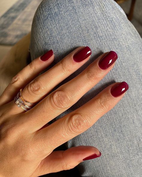 Square Oval Nails, Deep Red Nails, Pretty Nail Colors, Simple Gel Nails, Casual Nails, Rose Nails, Round Nails, Oval Nails, Neutral Nails