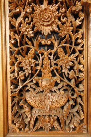 Kumpulan gambar tentang Gambar Teknik Ukir, klik untuk melihat koleksi gambar lain di KibrisPDR Ukiran Jepara, Wood Work, Wood Carving, Interesting Art, Java, Wood Art, Wood Crafts, Woodworking, Carving