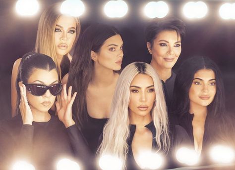 Khloe And Tristan, Disney Gifs, Kim And Kourtney, Jenner Family, Kardashian Family, Travis Barker, The Kardashians, Keeping Up With The Kardashians, Kris Jenner