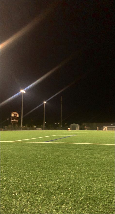 Playing Soccer At Night, Soccer Instagram Story, Football Night, Photography 2023, American Wallpaper, Ronaldo Junior, Snapchat Streak, Soccer Practice, Soccer Life