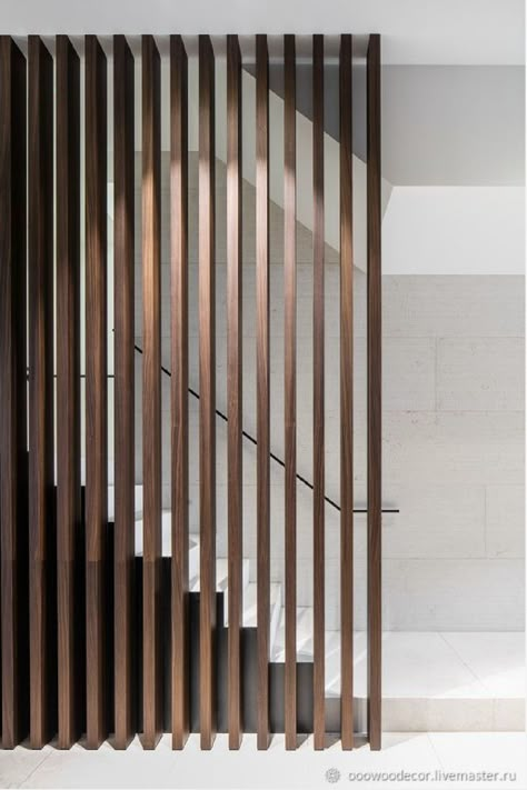 Wood Partition, Stair Railing Design, Wood Slat Wall, Stairway Design, Stairs Design Modern, Staircase Railings, Hal Decor, Home Stairs, Home Stairs Design