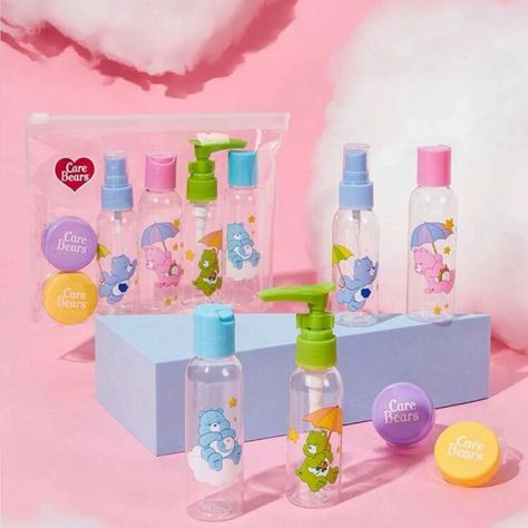 Care Bears Spray Bottle Set New With Tag Travel Set Cute Spray Bottle, Cute Ipod Cases, Bear Spray, Diy Birthday Gifts For Friends, Kids Makeup, Birthday Gifts For Best Friend, Container Set, Cartoon Bear, Care Bear