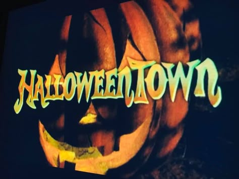 Movie Night: Halloweentown Halloweentown Quotes, Disney Channel Halloween, Halloween Town Movie, Disney Channel Original, Halloween Movies, Halloween Pictures, Original Movie, Halloween Town, Disney Halloween