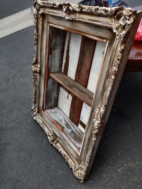 Antique Shadow Box Ideas, Antique Boxes Wooden Ideas, Antique Frame Ideas, Repurposed Picture Frame Ideas, Family Heirloom Display, Shadow Box Picture Frames, Jewelry Box Makeover, Picture Frame Crafts, Diy Shadow Box